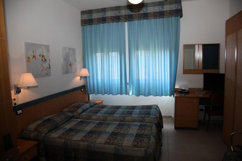 Albergo Rossella Castiglione della Pescaia Habitación foto